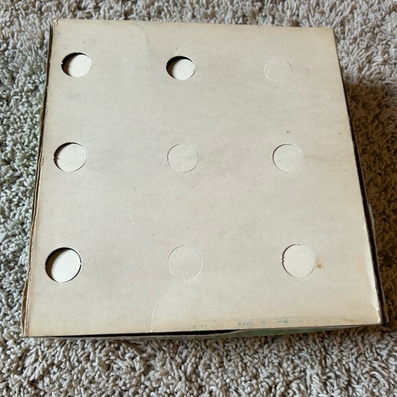 Box of vintage ornaments - Picture 3 of 15